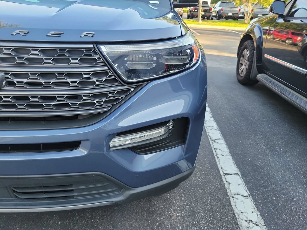 Used 2021 Ford Explorer XLT w/ Equipment Group 202A AWD/4WD image 6