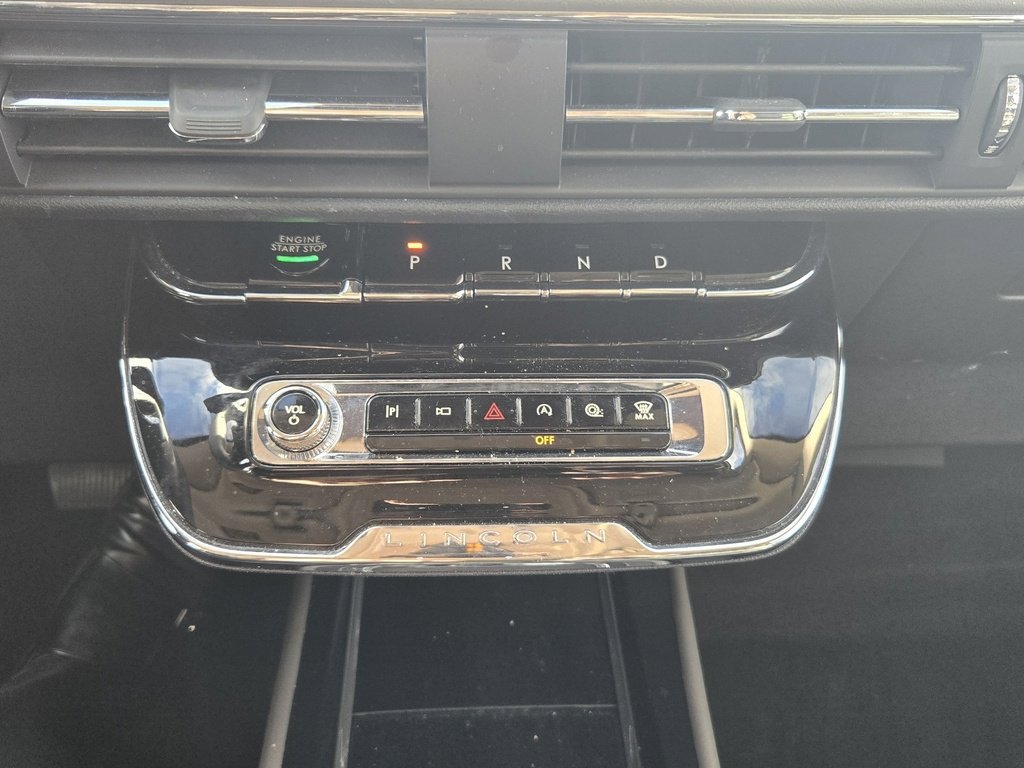 Certified 2023 Lincoln Corsair AWD image 38