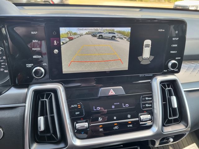 Used 2023 Kia Sorento S image 17