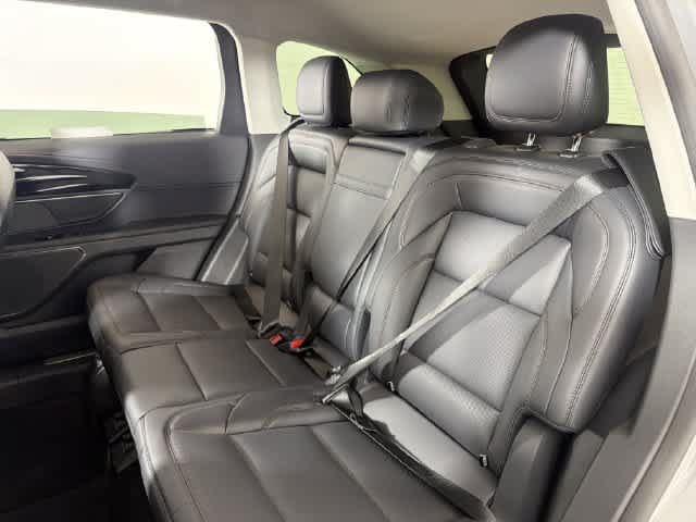 New 2026 Lincoln Nautilus Premier AWD/4WD image 18
