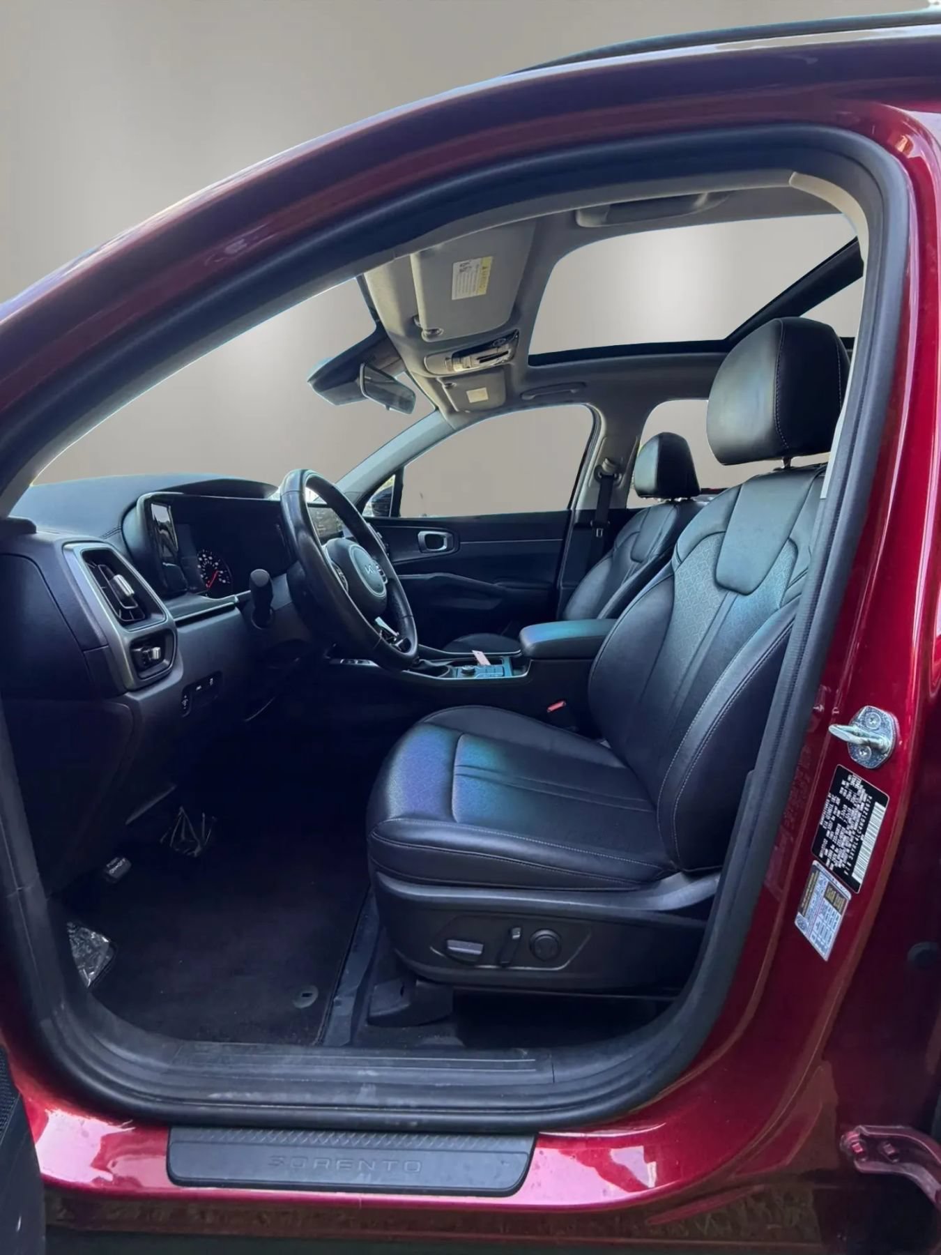 Used 2022 Kia Sorento S w/ Panoramic Sunroof Package FWD image 9