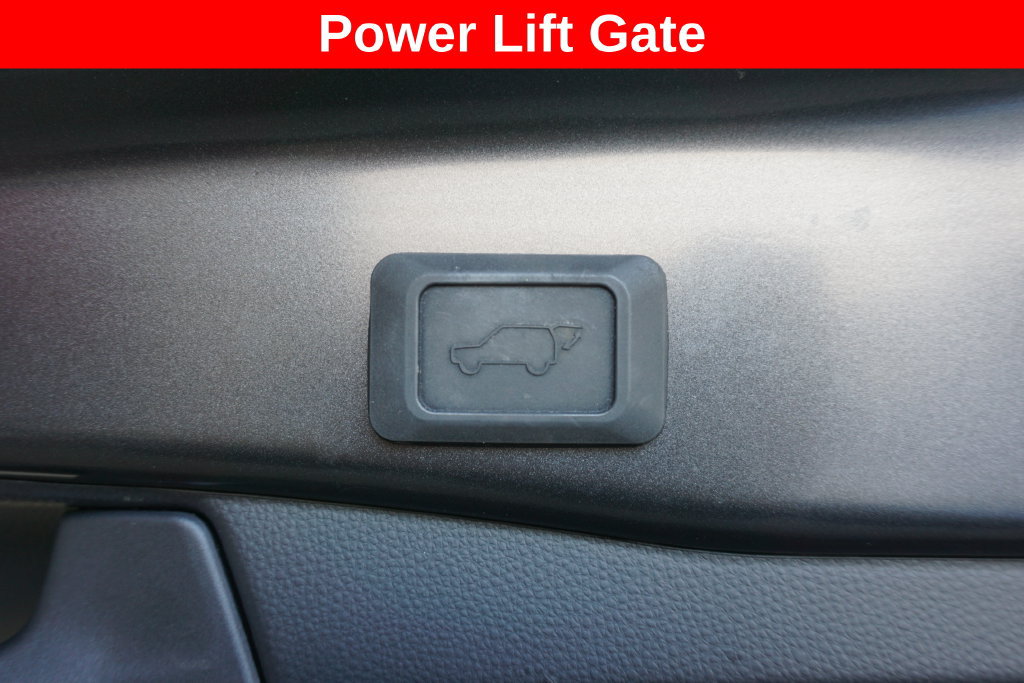 Used 2023 Toyota RAV4 XLE w/ Convenience Package AWD/4WD image 18