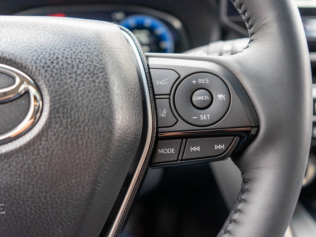 Used 2024 Toyota Venza Limited image 19