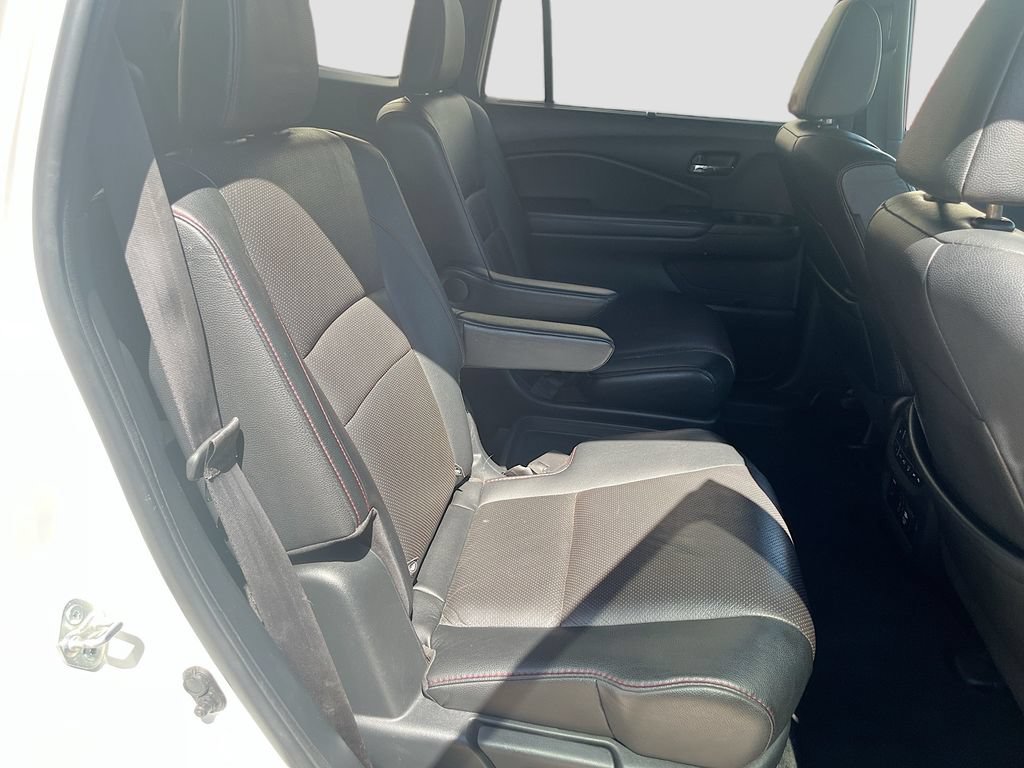 Used 2022 Honda Pilot Black Edition image 31