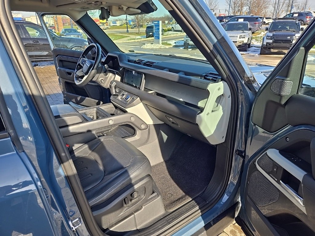 Used 2020 Land Rover Defender 110 HSE image 20