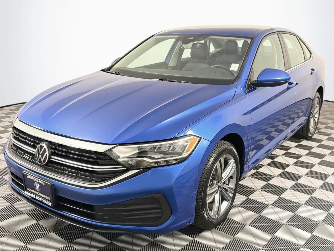 Used 2024 Volkswagen Jetta SE FWD image 5