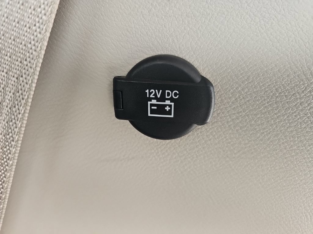 Used 2021 Chrysler Pacifica Touring FWD image 34