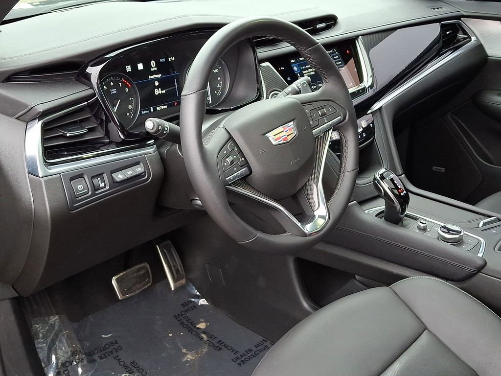 Used 2025 Cadillac XT6 Sport w/ LPO, Red Accent Package image 27