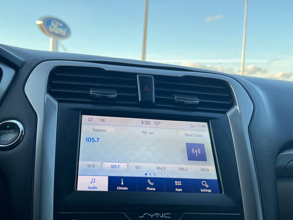 Used 2020 Ford Fusion SE image 26