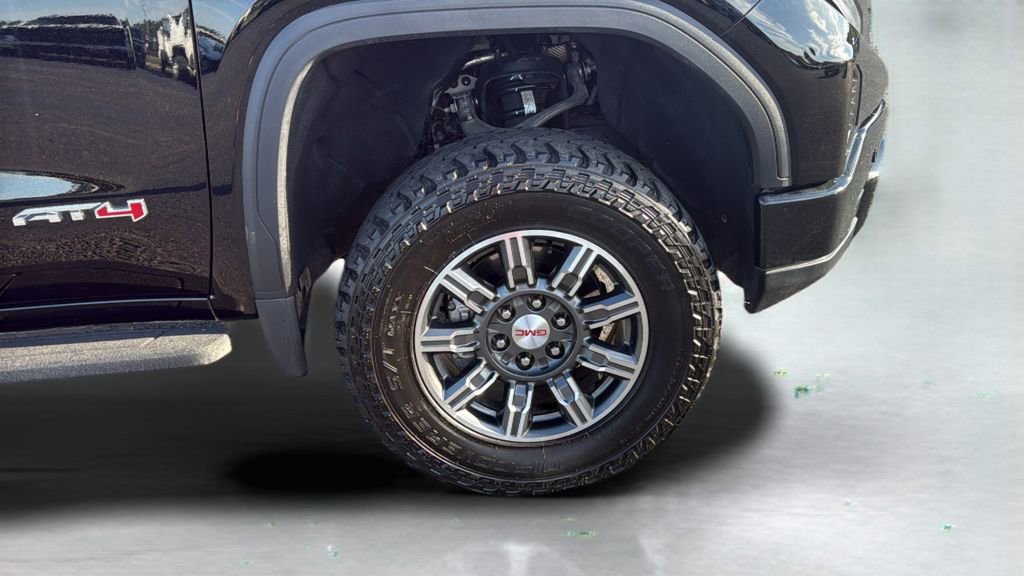Used 2024 GMC Sierra 1500 AT4 w/ Technology Package AWD/4WD image 27