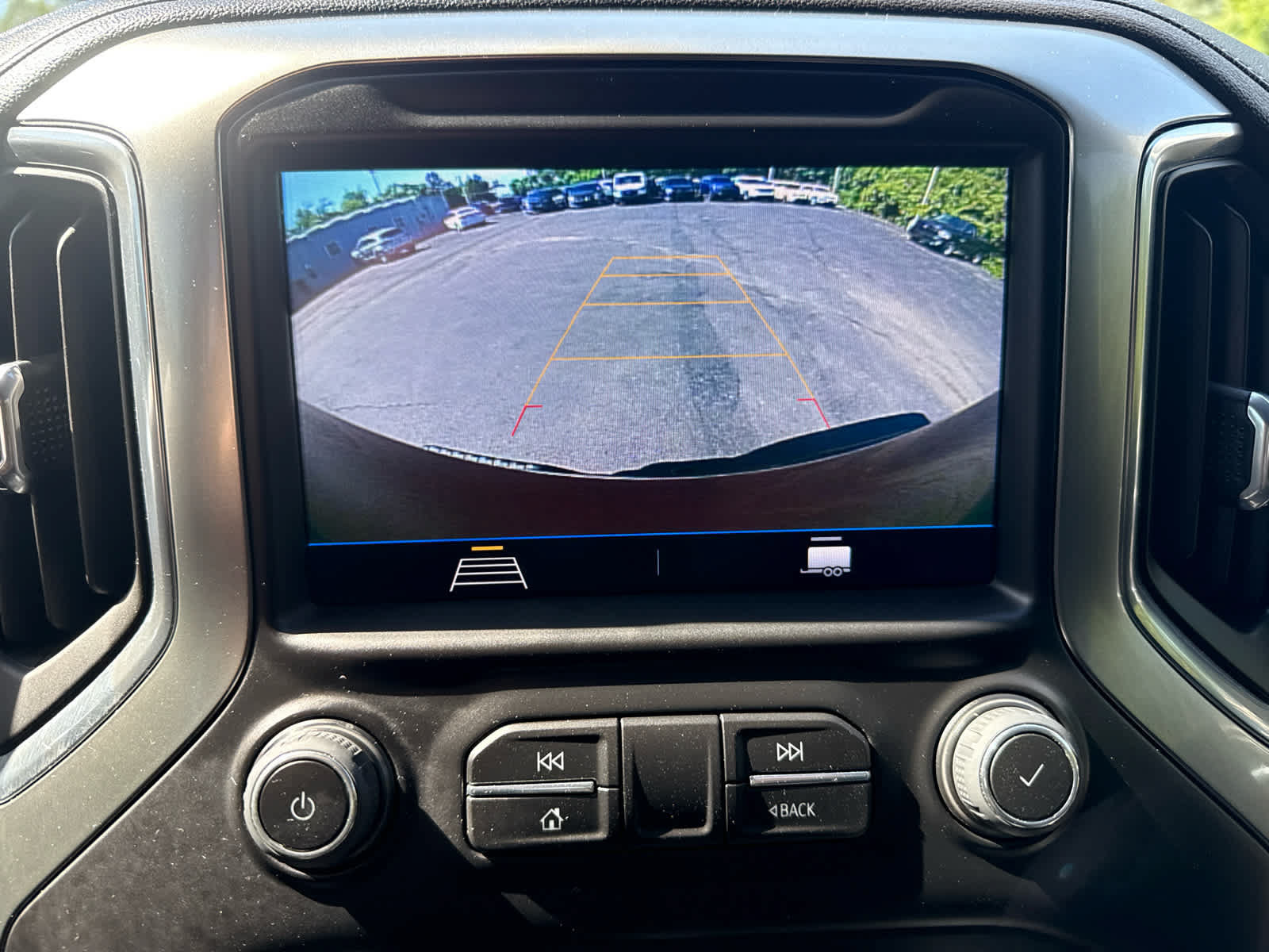 Used 2022 Chevrolet Silverado 1500 LT Trail Boss w/ Bed Protection Package AWD/4WD image 21