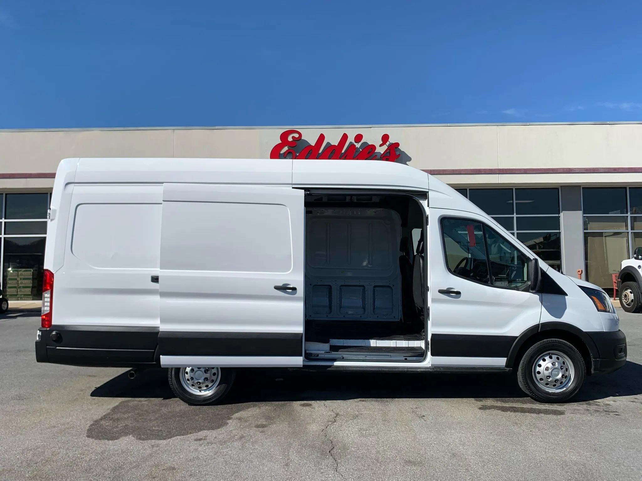 Used 2024 Ford Transit 250 148 High Roof Extended AWD image 23