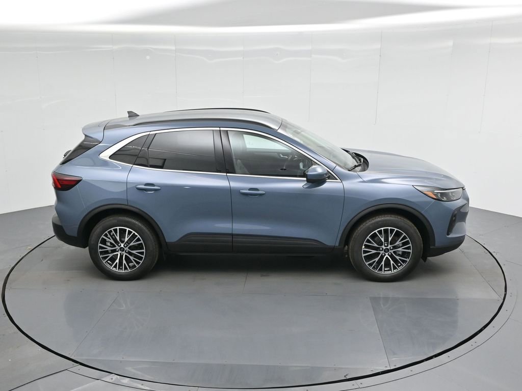 New 2025 Ford Escape SE w/ PHEV Premium Package image 43