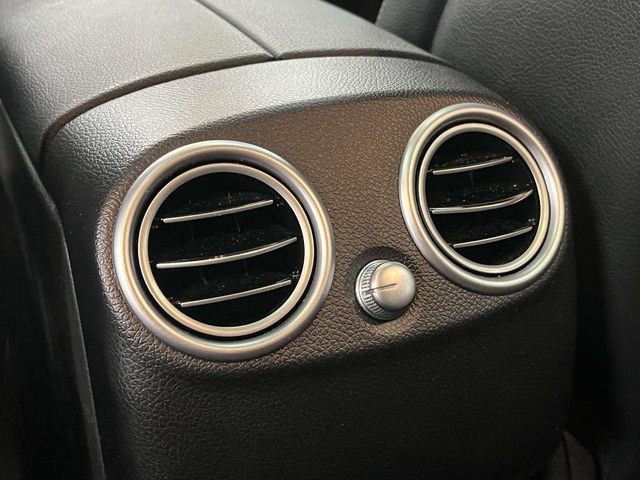Used 2021 Mercedes-Benz GLC 300 4MATIC image 24