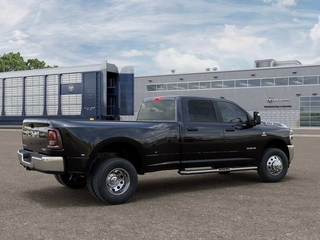 New 2026 RAM 3500 Big Horn w/ Bed Utility Group AWD/4WD image 4