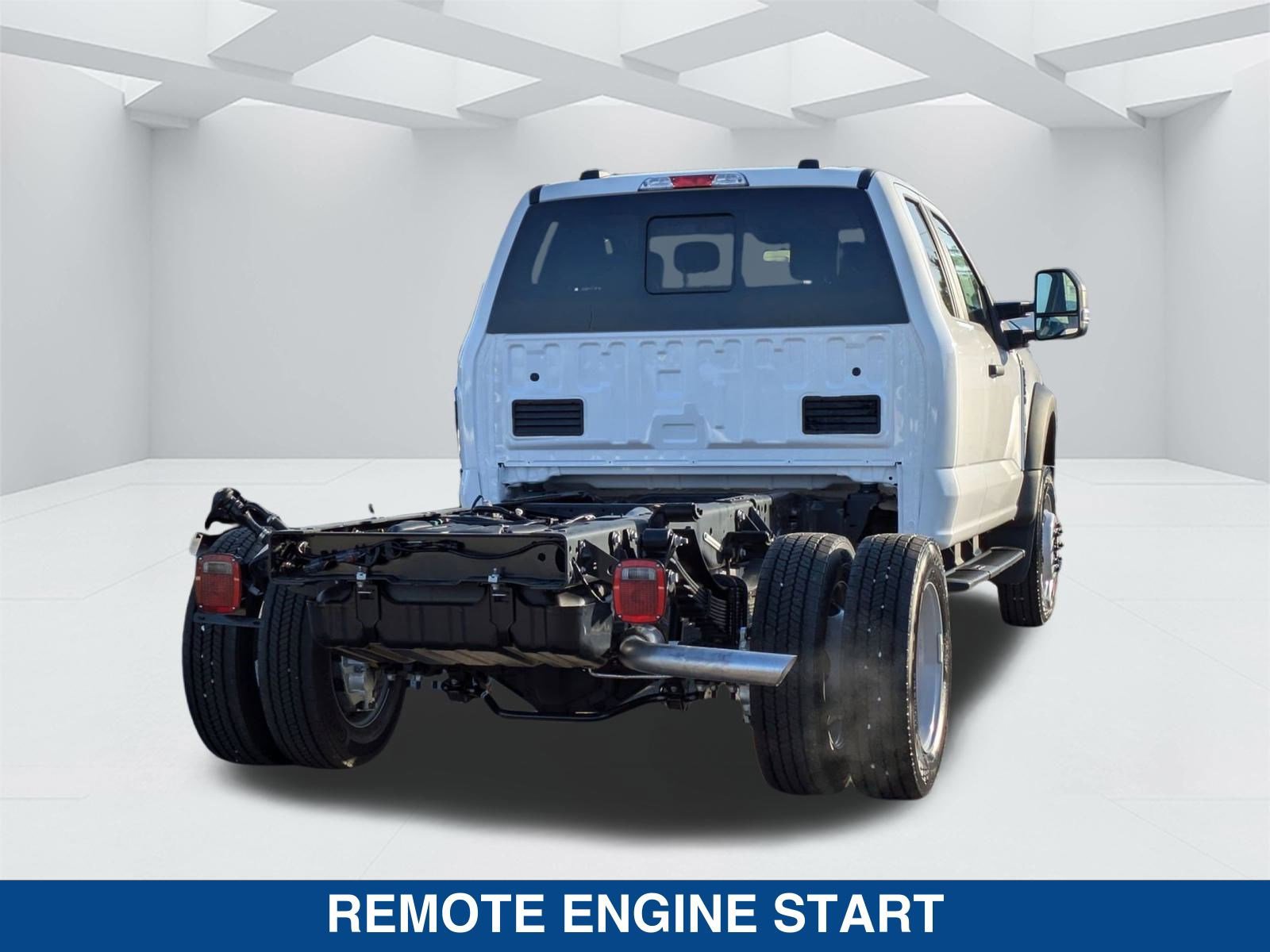 New 2025 Ford F450 XL w/ XL Chrome Package image 5