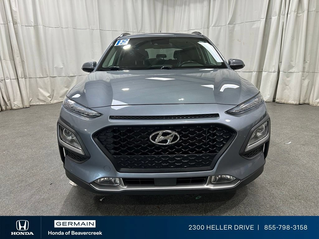 Used 2018 Hyundai Kona SEL w/ SEL Tech Package 02 FWD image 3