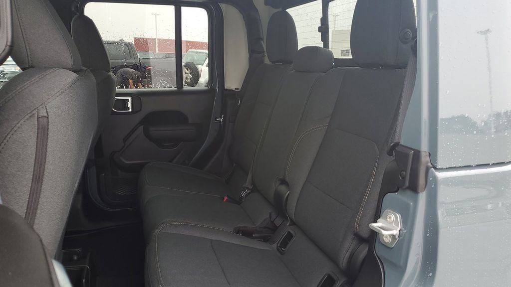 New 2026 Jeep Gladiator Sport image 13