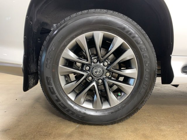 Used 2019 Lexus GX 460 image 45