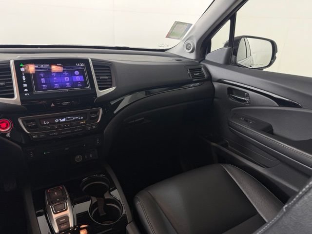 Used 2016 Honda Pilot Touring image 34