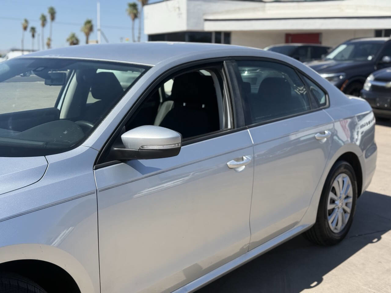 Used 2014 Volkswagen Passat 1.8T S image 9