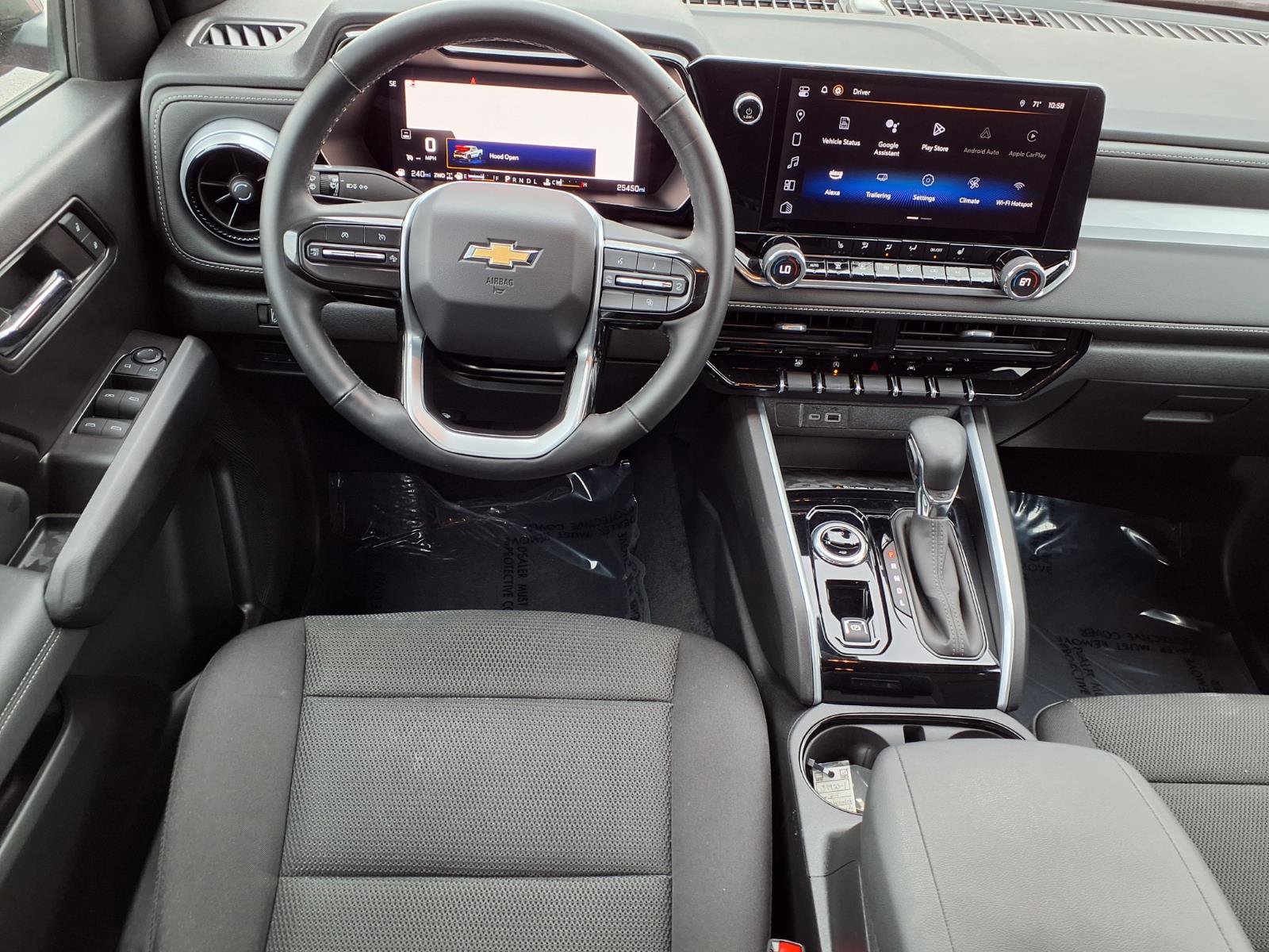 Used 2024 Chevrolet Colorado LT w/ LT Convenience Package II AWD/4WD image 3