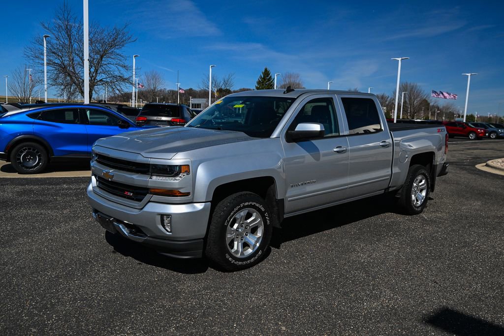 Used 2018 Chevrolet Silverado 1500 LT w/ All Star Edition image 9