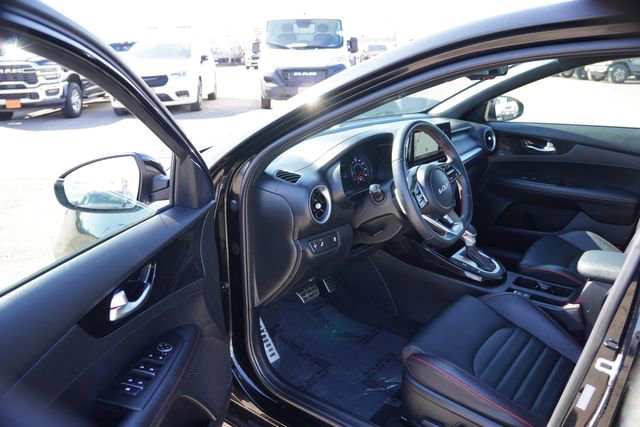 Used 2023 Kia Forte GT w/ GT2 Package image 14