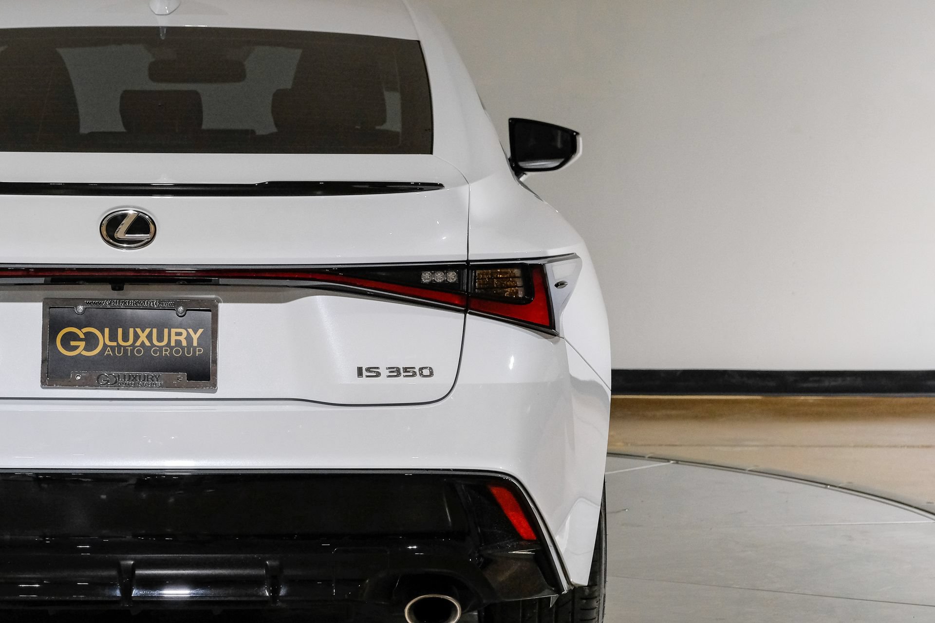 Used 2025 Lexus IS 350 F Sport RWD image 48
