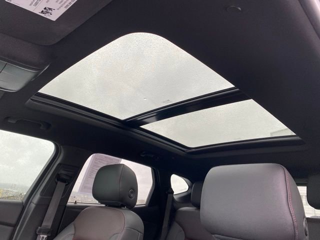 Used 2022 Chevrolet Blazer RS w/ Enhanced Convenience Package image 13