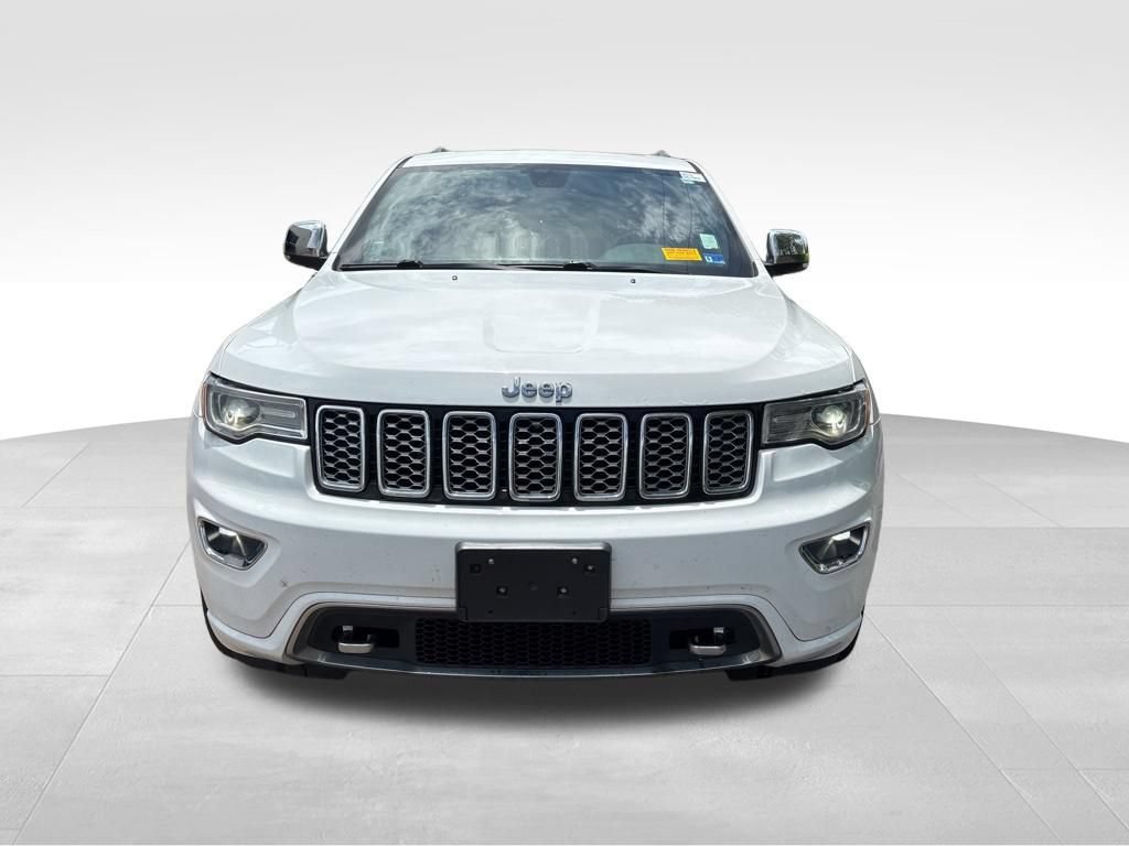 Used 2018 Jeep Grand Cherokee Overland w/ Interior Metal Package AWD/4WD image 9