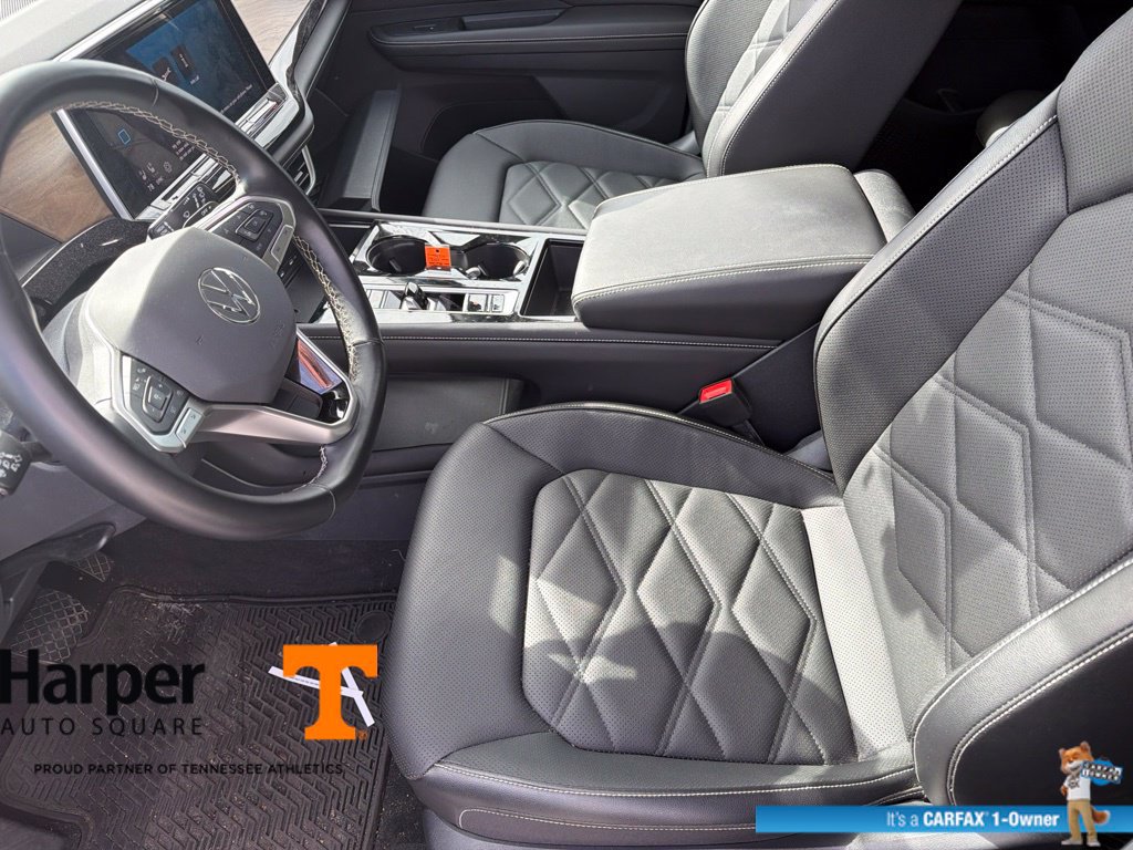 Used 2025 Volkswagen Atlas SE w/ Panoramic Sunroof Package AWD/4WD image 13