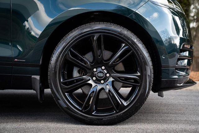 Used 2021 Land Rover Range Rover Velar R-Dynamic S image 18