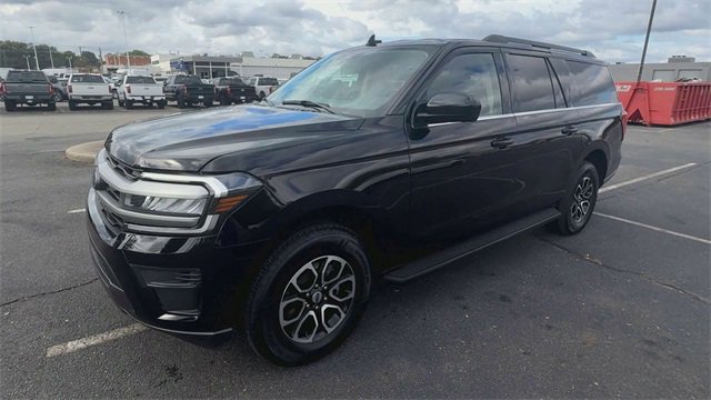 Certified 2024 Ford Expedition Max XLT image 5