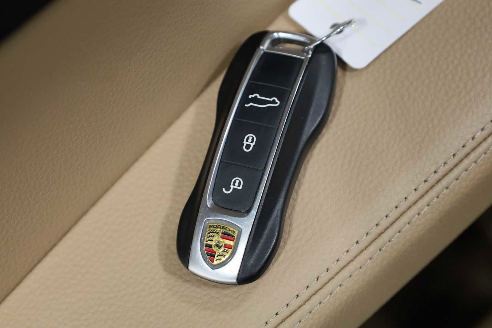 Used 2019 Porsche Cayenne image 43