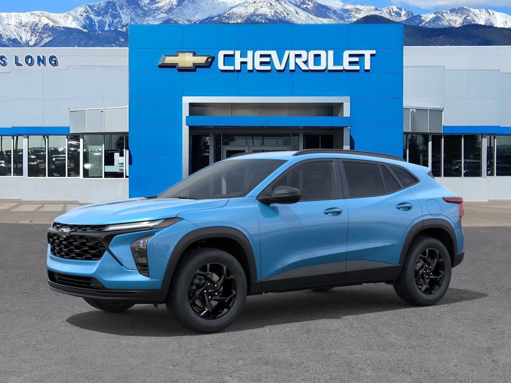 New 2026 Chevrolet Trax LT w/ Midnight Edition FWD image 2
