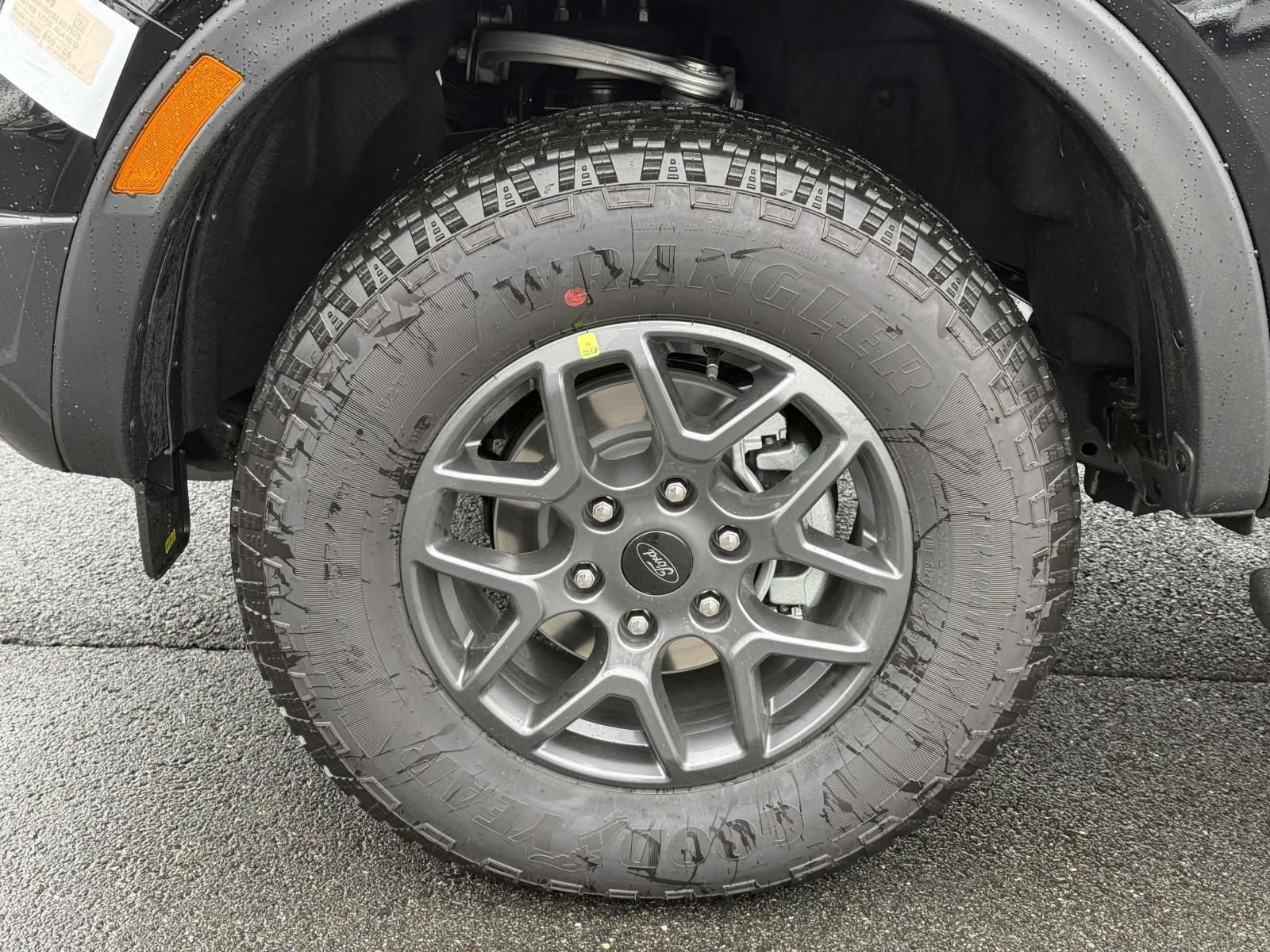 New 2025 Ford Ranger XLT w/ FX4 Off-Road Package AWD/4WD image 7