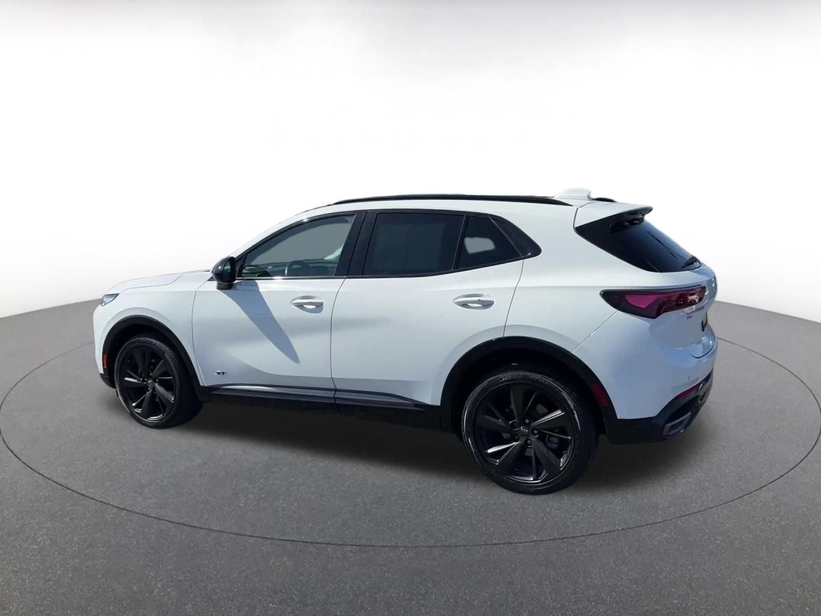 Used 2024 Buick Envision Sport Touring AWD/4WD image 9