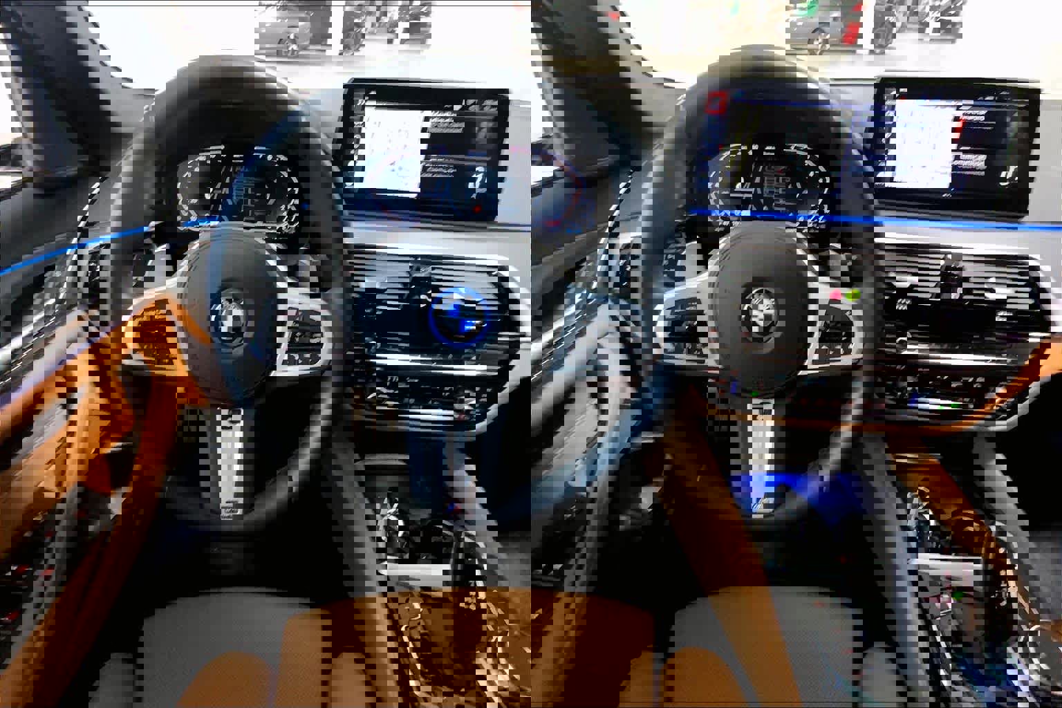 Certified 2023 BMW 530e xDrive w/ Premium Package image 5