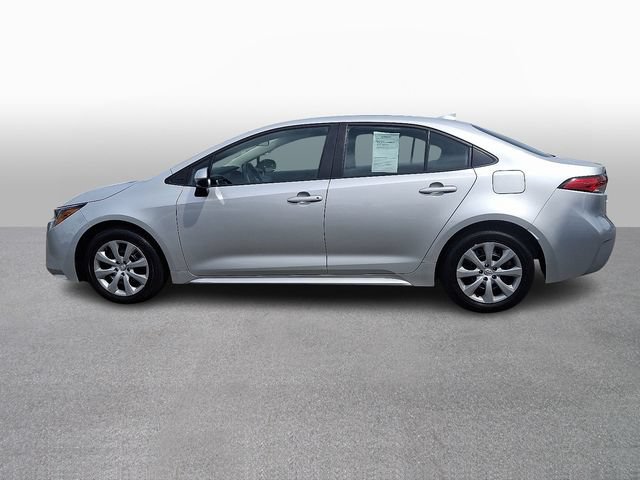 Used 2025 Toyota Corolla LE FWD image 7