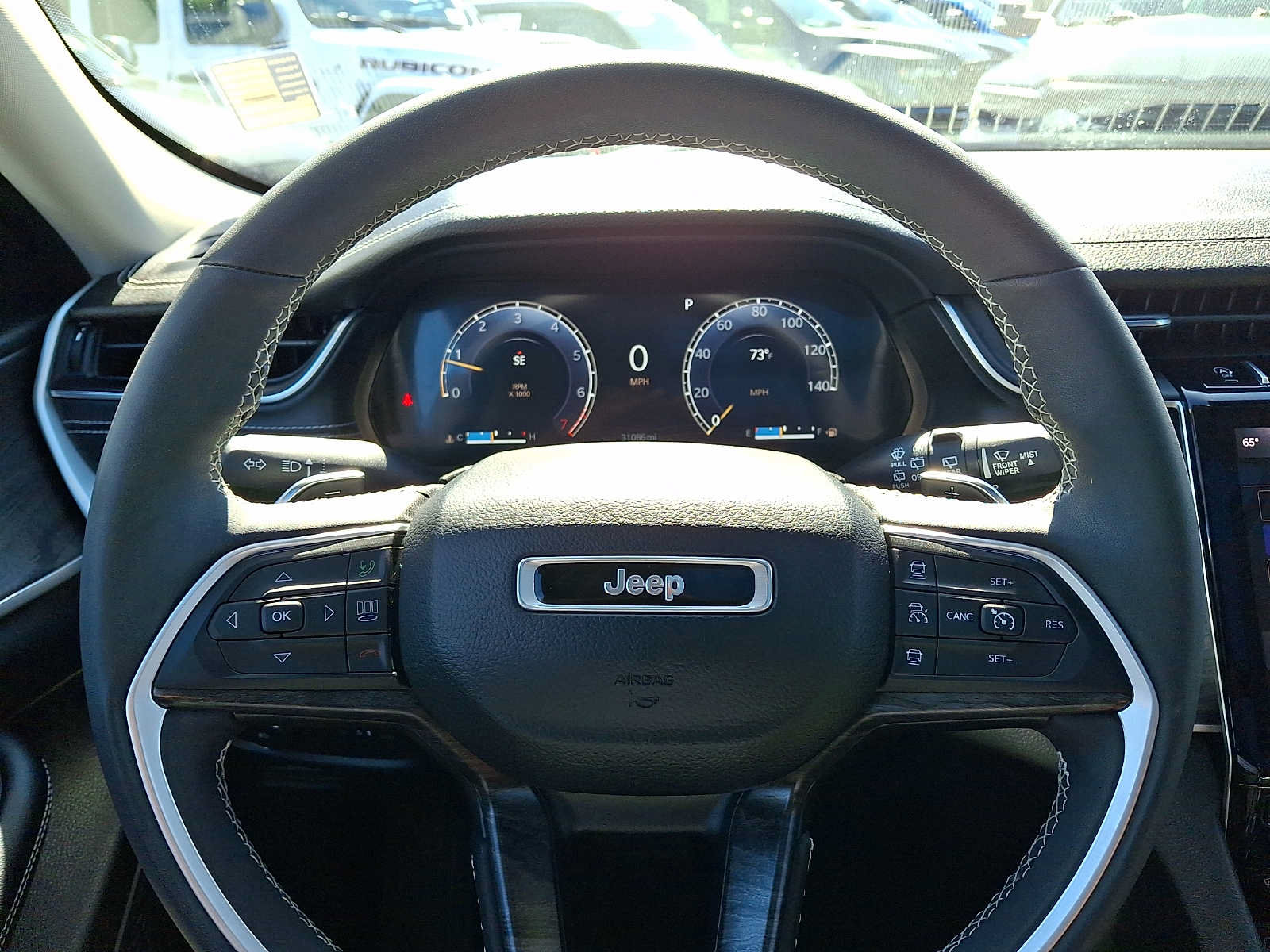 Used 2023 Jeep Grand Cherokee Limited w/ Luxury Tech Group II AWD/4WD image 22
