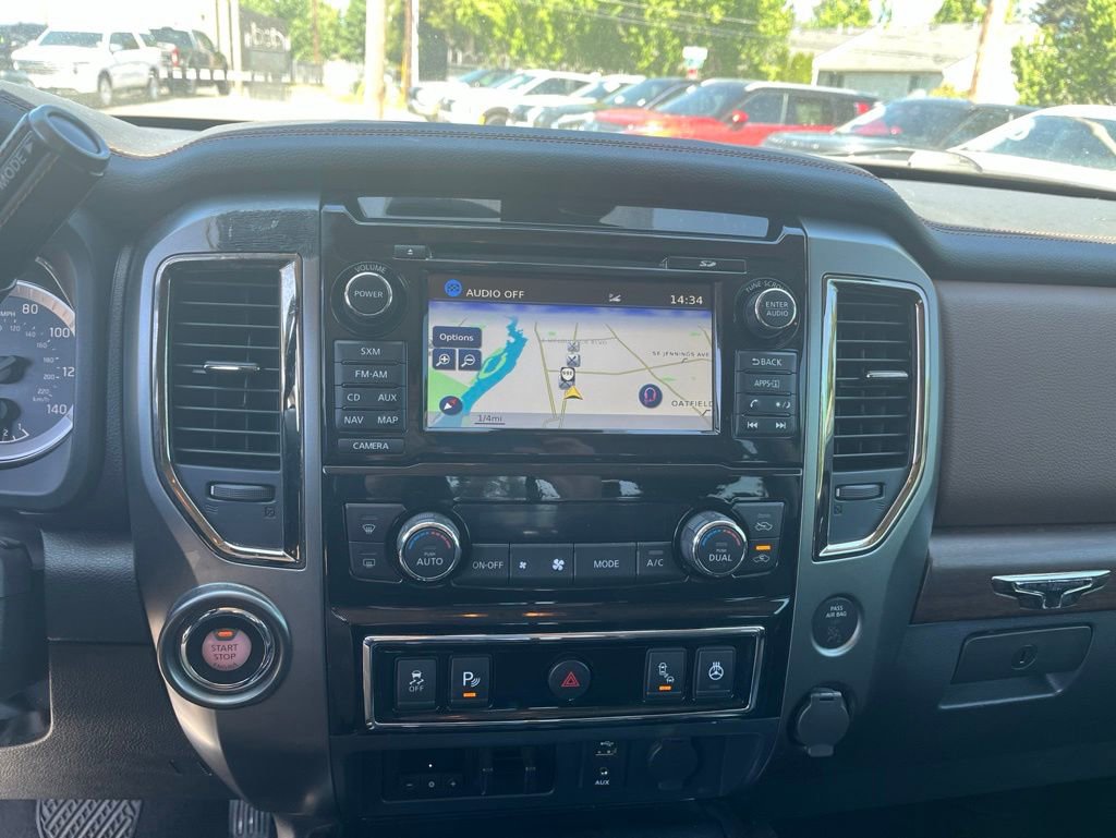 Used 2017 Nissan Titan Platinum Reserve RWD image 13