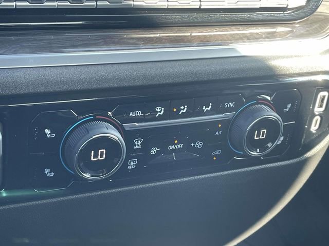 Used 2025 Chevrolet Silverado 2500 LTZ image 19