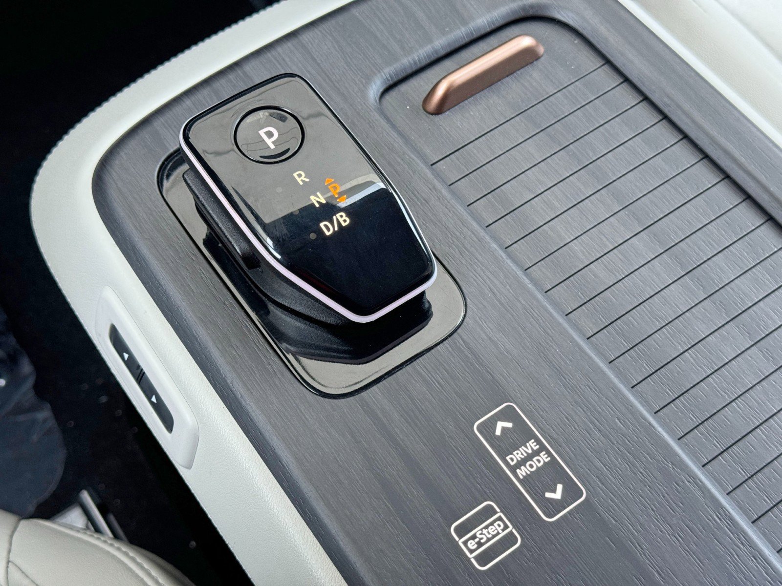 Used 2020 GMC Terrain SLE w/ Driver Convenience Package image 54