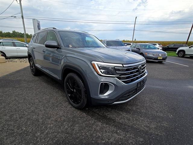New 2025 Volkswagen Atlas SEL image 4