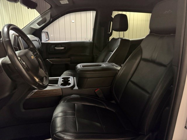 Used 2019 Chevrolet Silverado 1500 High Country w/ Technology Package AWD/4WD image 17
