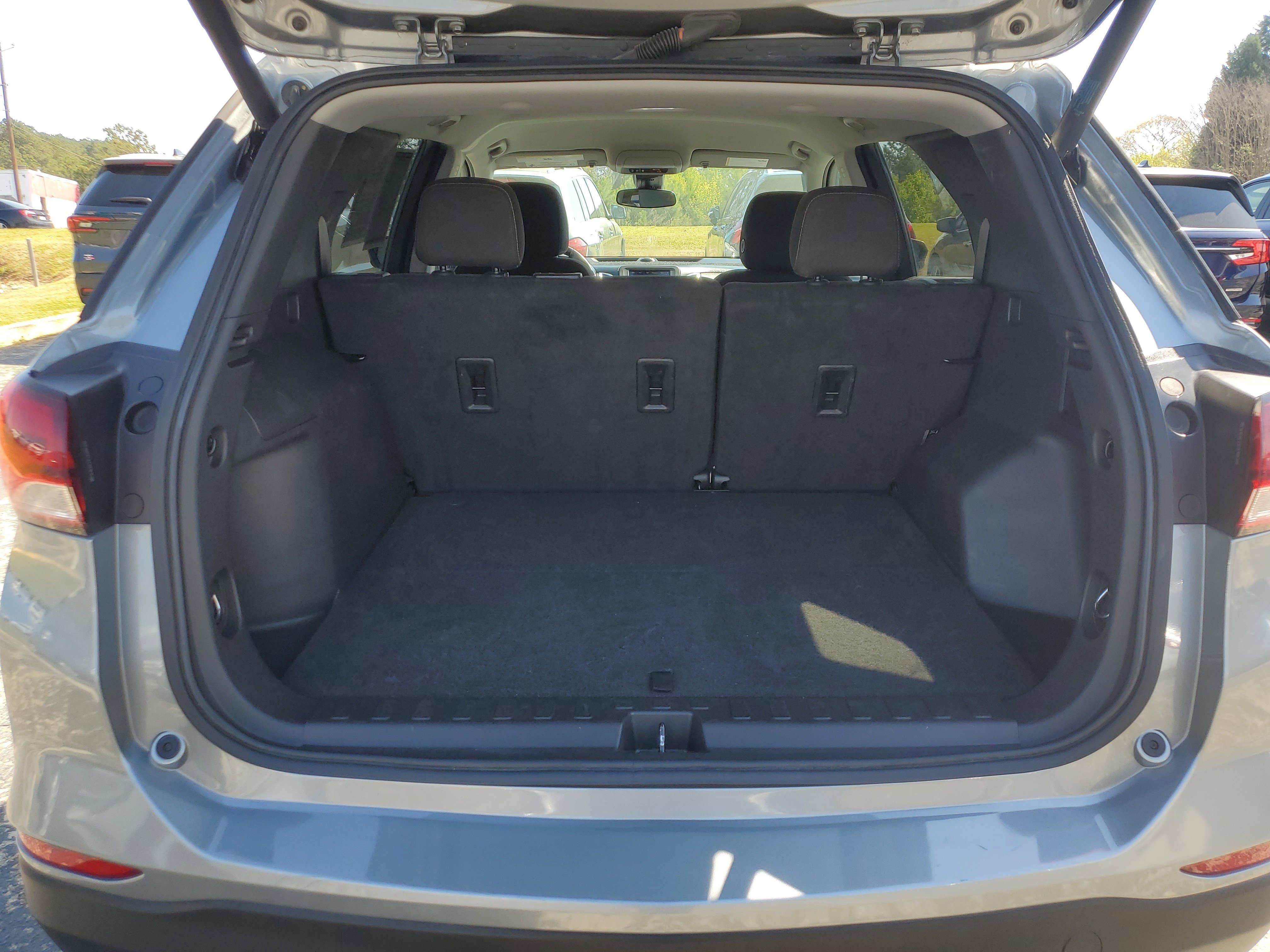 Used 2024 Chevrolet Equinox LT image 8