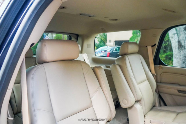 Used 2009 Cadillac Escalade AWD image 69