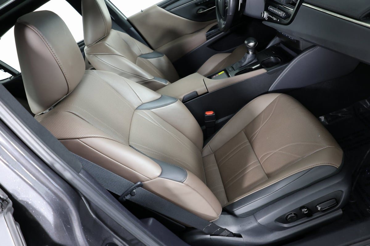 Used 2024 Lexus ES 350 Ultra Luxury w/ Accessory Package (Z2) FWD image 41