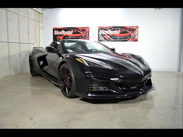 Used 2023 Chevrolet Corvette Z06 w/ Battery Protection Package image 2